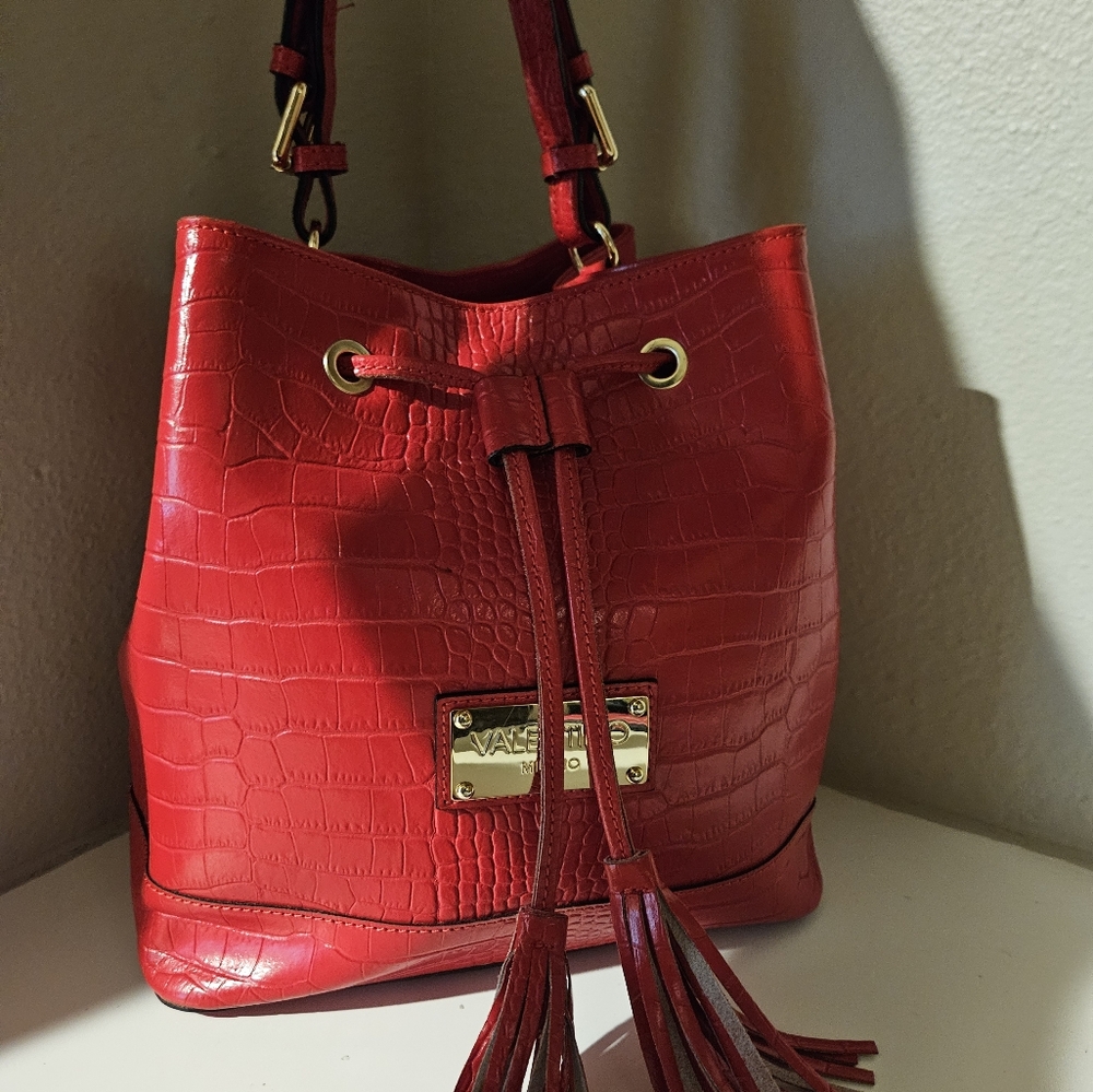 Valentino Milano Red leather bucket bag - Picture 5 of 10